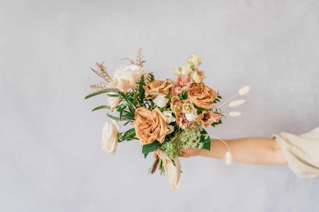 Ebb And Flow Roses Golden Hour Bridesmaid Bouquet – Ebb and Flow Flowers
